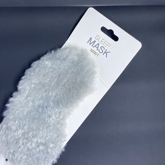 Mixit Sherpa Eye Masks Gray - Picture 3 of 5